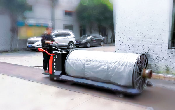 廣州花都某紡織制造業(yè)定制杭州叉車案例 廣州花都某紡織制造業(yè)定制杭州叉車案例