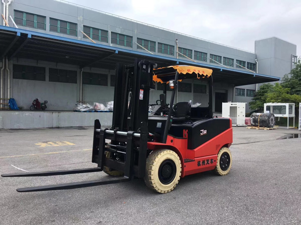 中微半導(dǎo)體設(shè)備(上海)有限公司-采購杭州叉車案例2 中微半導(dǎo)體設(shè)備(上海)有限公司-采購杭州叉車案例2