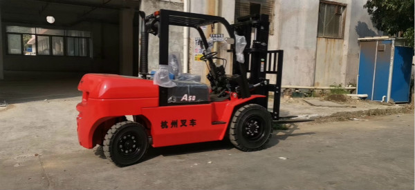 內(nèi)燃叉車 內(nèi)燃叉車